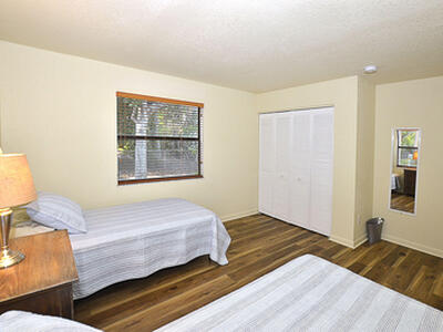 1135 3rd Avenue, Vero Beach, FL 32960