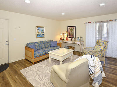 1135 3rd Avenue, Vero Beach, FL 32960