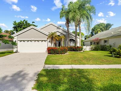 1851 Oak Berry Circle