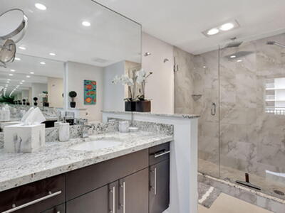 5460 N Ocean Drive, Singer Island, FL 33404