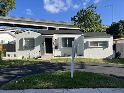 736 NW 41st Street
