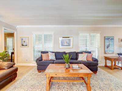 1090 Fairview Lane, Singer Island, FL 33404