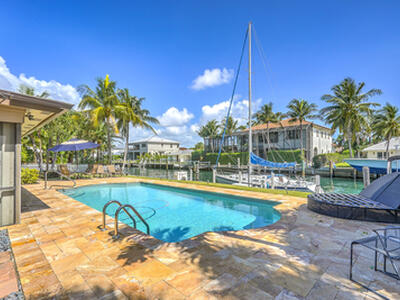 1090 Fairview Lane, Singer Island, FL 33404