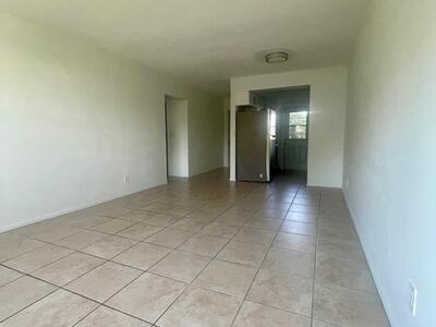 1050 E Sample Road, Pompano Beach, FL 33064