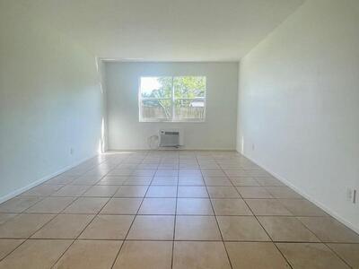 1050 E Sample Road, Pompano Beach, FL 33064