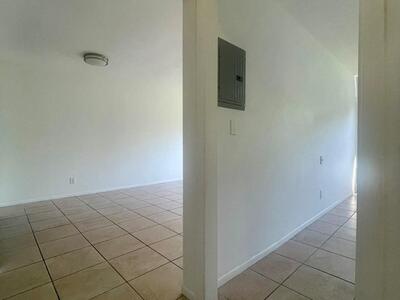 1050 E Sample Road, Pompano Beach, FL 33064