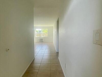 1050 E Sample Road, Pompano Beach, FL 33064