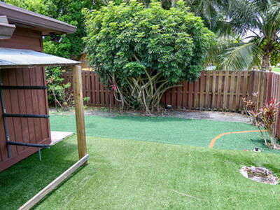 4160 Cedar Avenue, Palm Beach Gardens, FL 33410