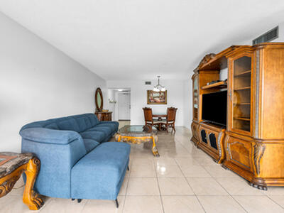 2800 N Palm Aire Drive, Pompano Beach, FL 33069