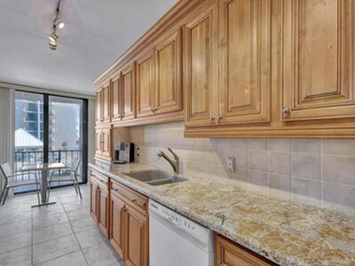 4200 N Ocean Drive, Singer Island, FL 33404