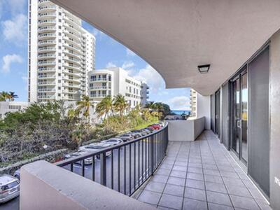 4200 N Ocean Drive, Singer Island, FL 33404