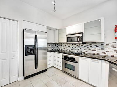 225 NE 1st Street, Delray Beach, FL 33444