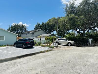 1520 Barbarie Ln Lane, West Palm Beach, FL 33417