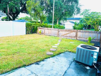 1520 Barbarie Ln Lane, West Palm Beach, FL 33417