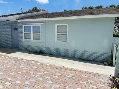 1520 Barbarie Ln Lane, West Palm Beach, FL 33417