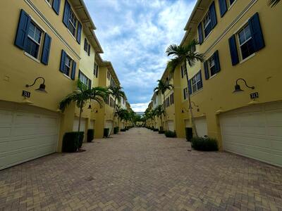 319 Flamingo Drive, West Palm Beach, FL 33401