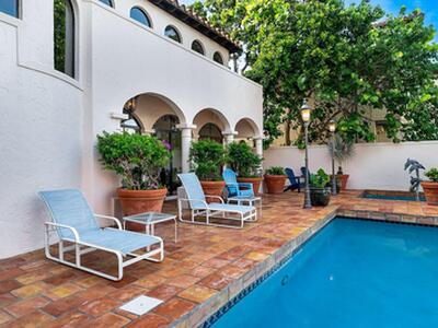 1 Ocean Lane, Manalapan, FL 33462