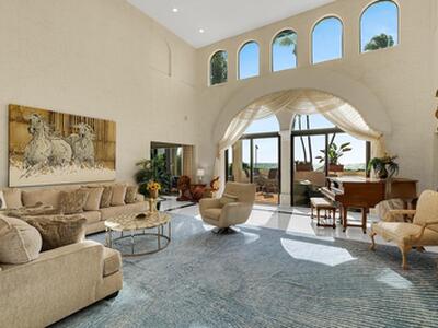 1 Ocean Lane, Manalapan, FL 33462