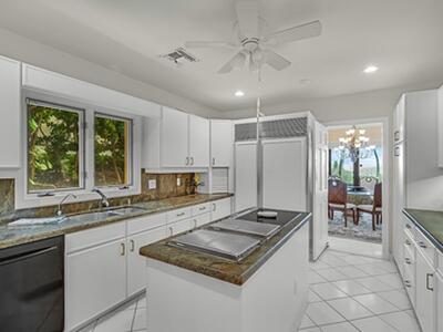 1 Ocean Lane, Manalapan, FL 33462