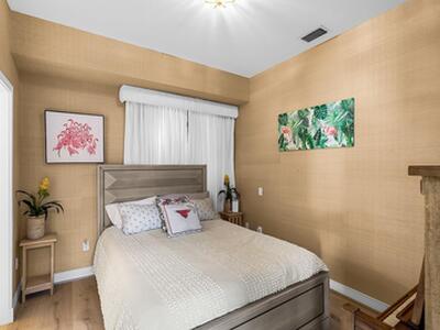 1 Ocean Lane, Manalapan, FL 33462