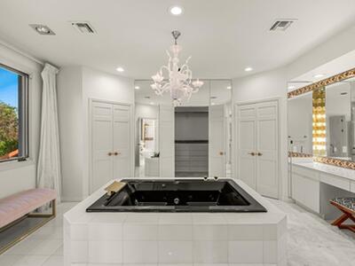 1 Ocean Lane, Manalapan, FL 33462