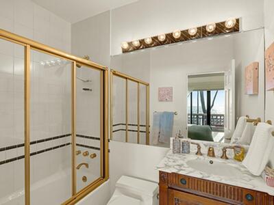 1 Ocean Lane, Manalapan, FL 33462