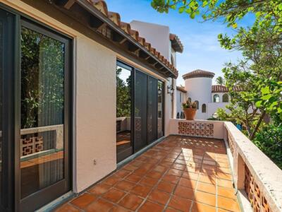 1 Ocean Lane, Manalapan, FL 33462