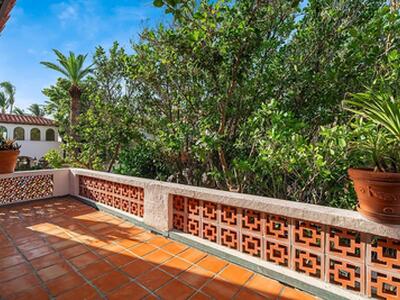 1 Ocean Lane, Manalapan, FL 33462