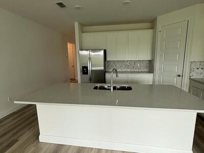 8666 Dahlia Circle, Port Saint Lucie, FL 34986