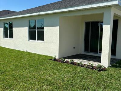8666 Dahlia Circle, Port Saint Lucie, FL 34986