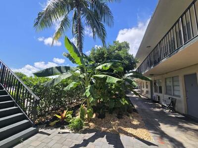 620 S Broadway, Lantana, FL 33462