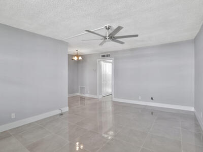 2400 NE 10th Street, Pompano Beach, FL 33062