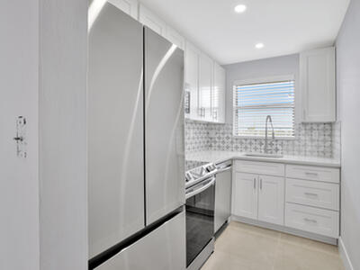 2400 NE 10th Street, Pompano Beach, FL 33062