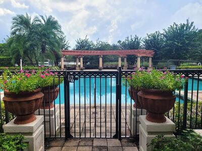 4195 N Haverhill Road, West Palm Beach, FL 33417