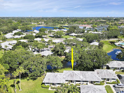 909 Club Drive, Palm Beach Gardens, FL 33418