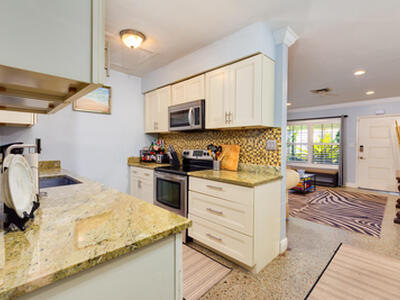 145 SE 3rd Avenue, Boynton Beach, FL 33435