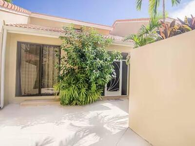 265 Old Meadow Way, Palm Beach Gardens, FL 33418