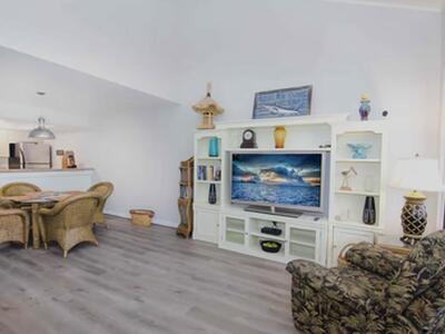 265 Old Meadow Way, Palm Beach Gardens, FL 33418