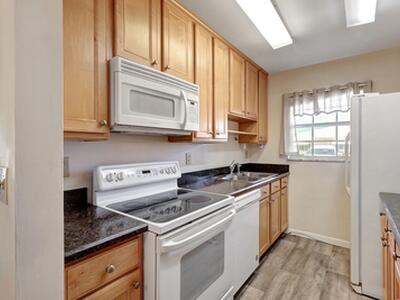 903 Savannas Point Drive E, Fort Pierce, FL 34982