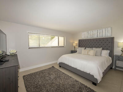 293 Old Meadow Way N, Palm Beach Gardens, FL 33418