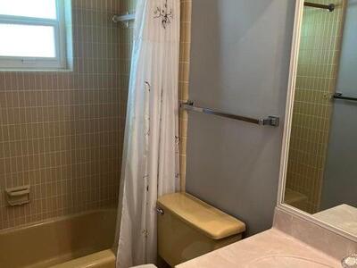 1333 SE San Sovina Terrace, Port Saint Lucie, FL 34952