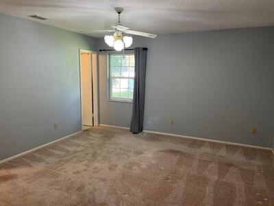 1333 SE San Sovina Terrace, Port Saint Lucie, FL 34952