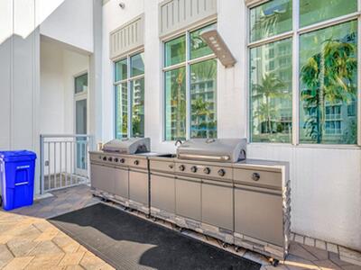 300 S Australian Avenue, West Palm Beach, FL 33401