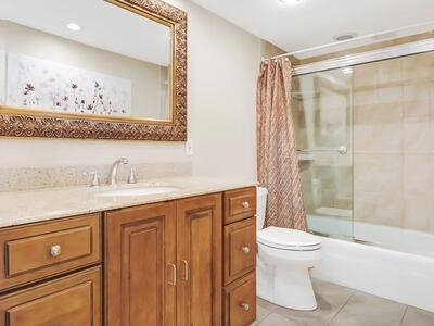 6 Royal Palm Way, Boca Raton, FL 33432