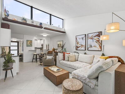 2532 Boundbrook Drive S