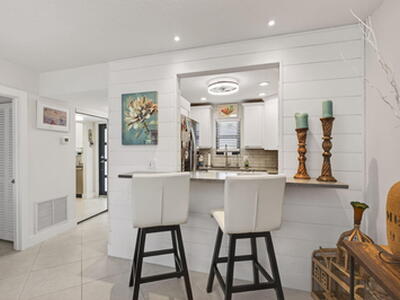 2532 Boundbrook Drive S, West Palm Beach, FL 33406