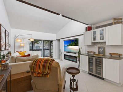 2532 Boundbrook Drive S, West Palm Beach, FL 33406