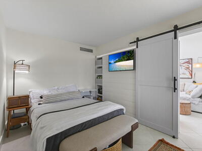 2532 Boundbrook Drive S, West Palm Beach, FL 33406