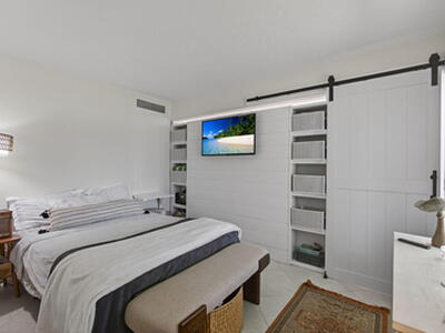 2532 Boundbrook Drive S, West Palm Beach, FL 33406