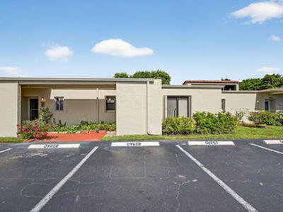 2532 Boundbrook Drive S, West Palm Beach, FL 33406